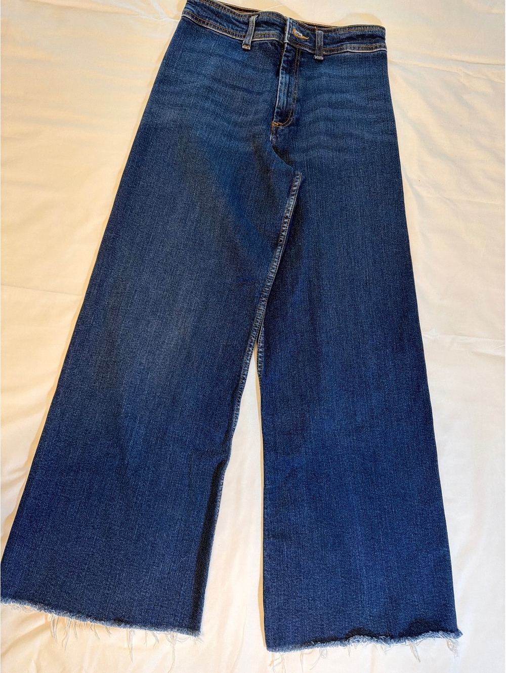 Zara SZ 8 wide Legged, Frayed denim Dark Blue Jeans